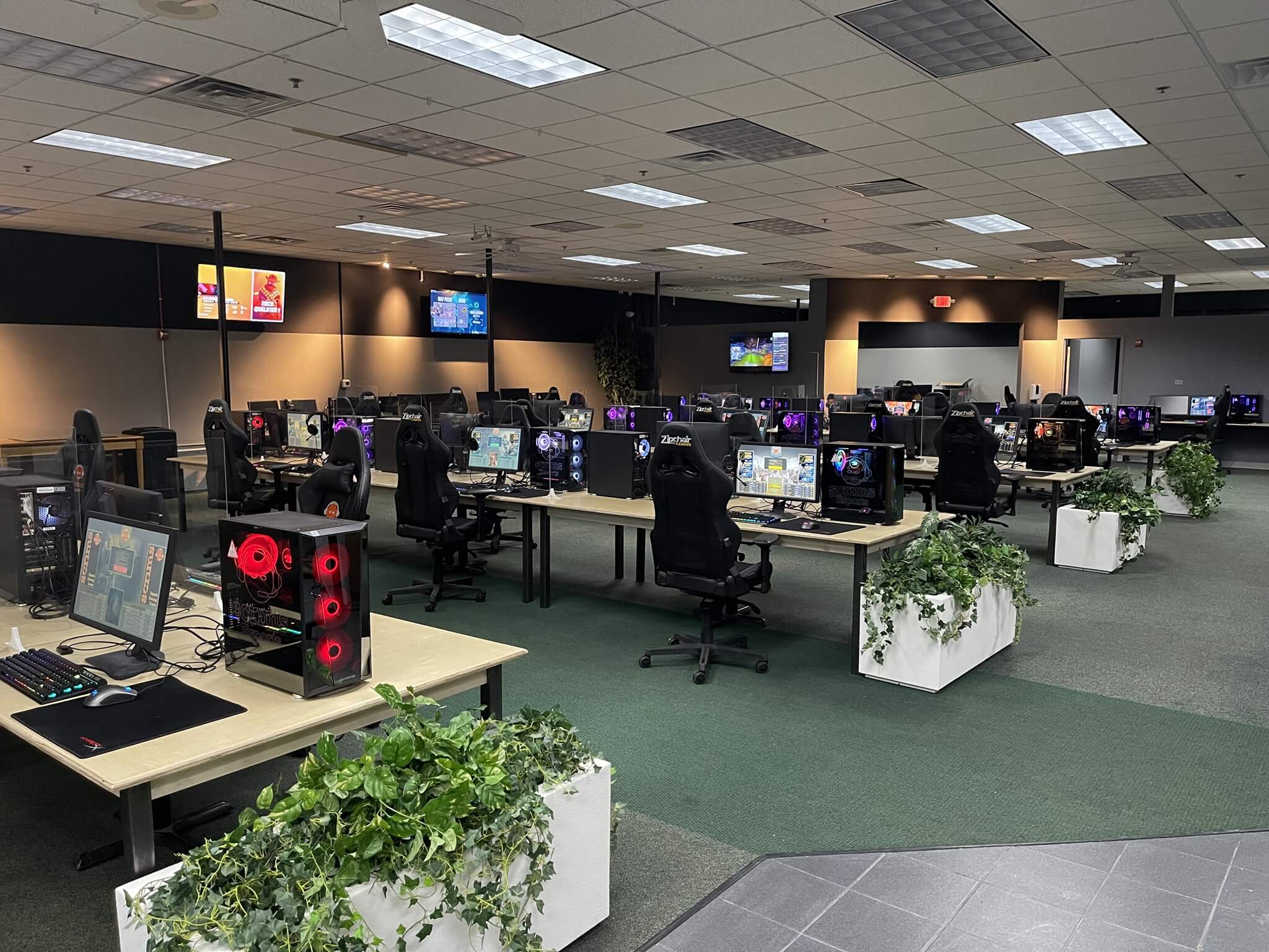 Top 7 Benefits of a Gaming Center for Aspiring Esports Teams - GameSync Consulting