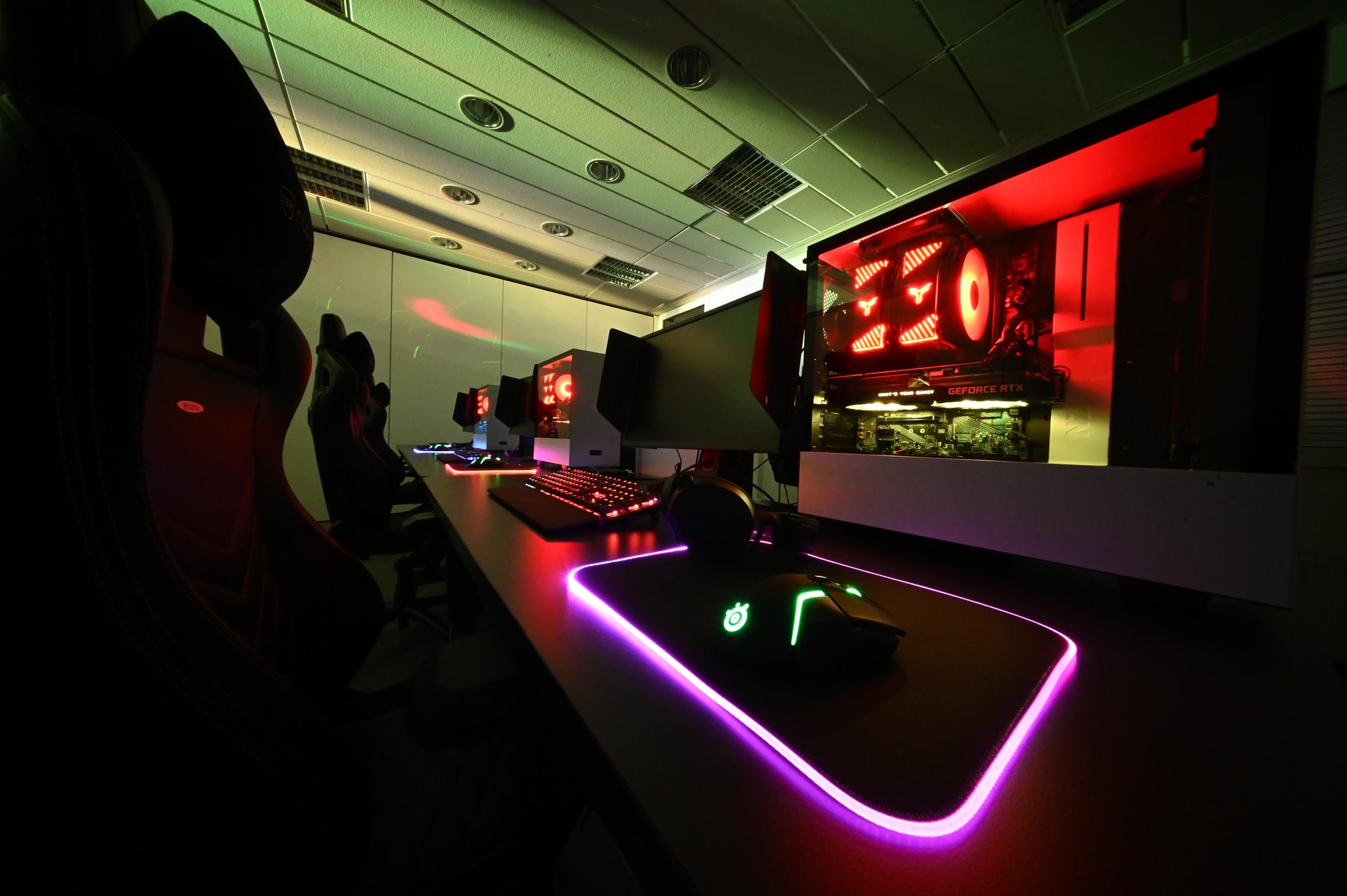 Create and run your own gaming leagues!