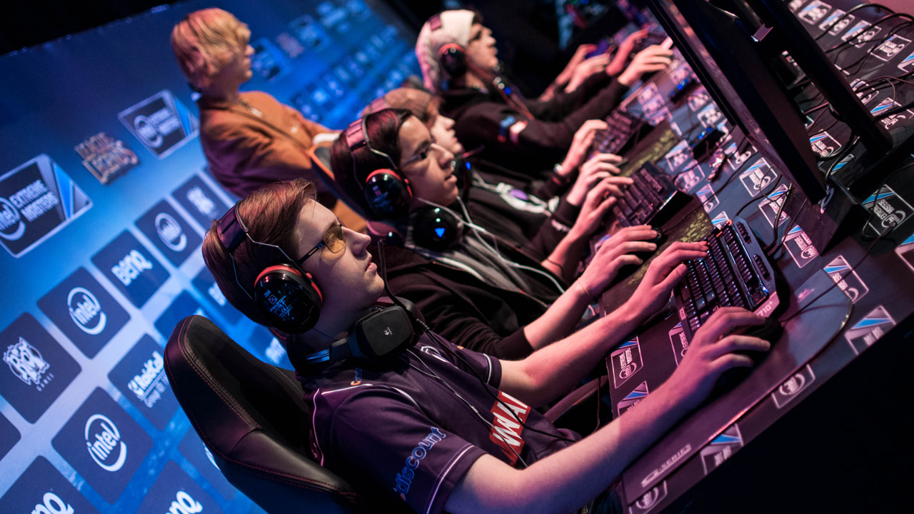 Players With Two Headsets